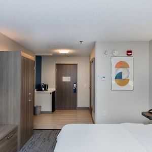 King Room Hearing Accessible